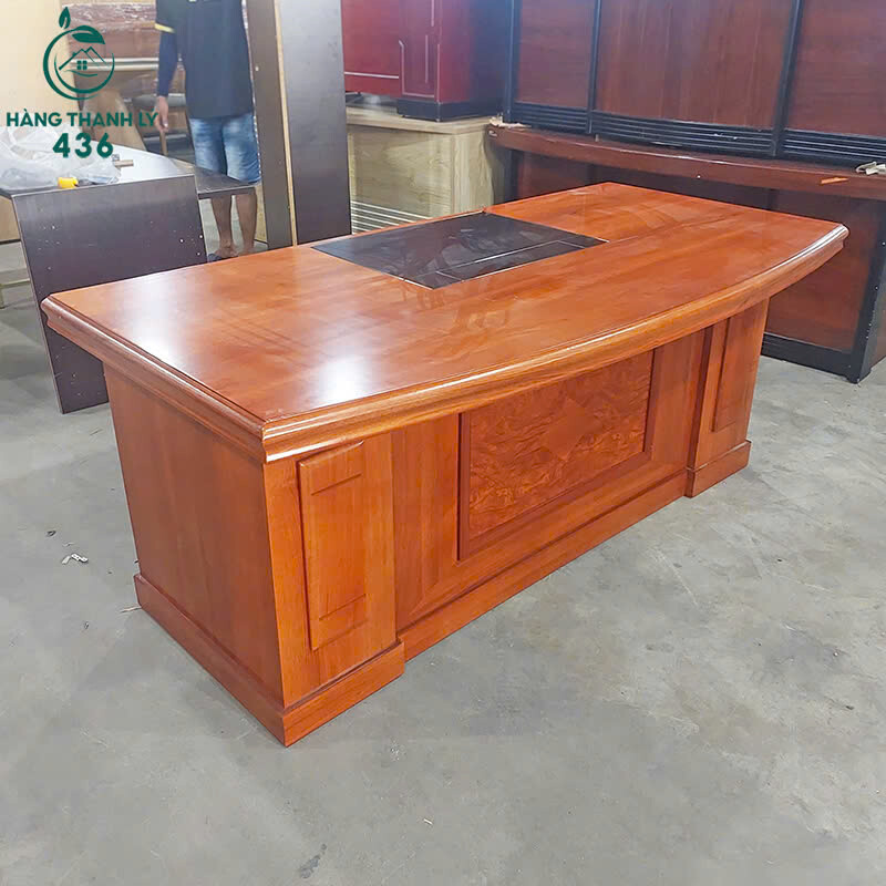 Bàn Giám Đốc 1M8 Cũ Gỗ Thiết Kế Đơn Giản Sang Trọng   z7012892762981_7802ff283caf8f377948d0a97f777668 Bàn Giám Đốc 1M8 Cũ Gỗ Thiết Kế Đơn Giản Sang Trọng