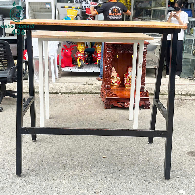 Bàn Cafe Gỗ Cũ Chân Sắt Kiểu Dáng Cao Gọn Nhẹ Giá Rẻ z7013854658682_3b45f737b3476583900d5452de707a5a Bàn Cafe Gỗ Cũ Chân Sắt Kiểu Dáng Cao Gọn Nhẹ Giá Rẻ