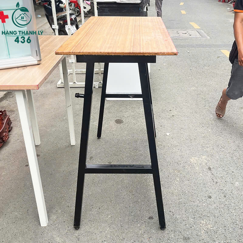 Bàn Cafe Gỗ Cũ Chân Sắt Kiểu Dáng Cao Gọn Nhẹ Giá Rẻ z7013854767065_bb1b439f90e2e02901bf24f5e1166a1f Bàn Cafe Gỗ Cũ Chân Sắt Kiểu Dáng Cao Gọn Nhẹ Giá Rẻ