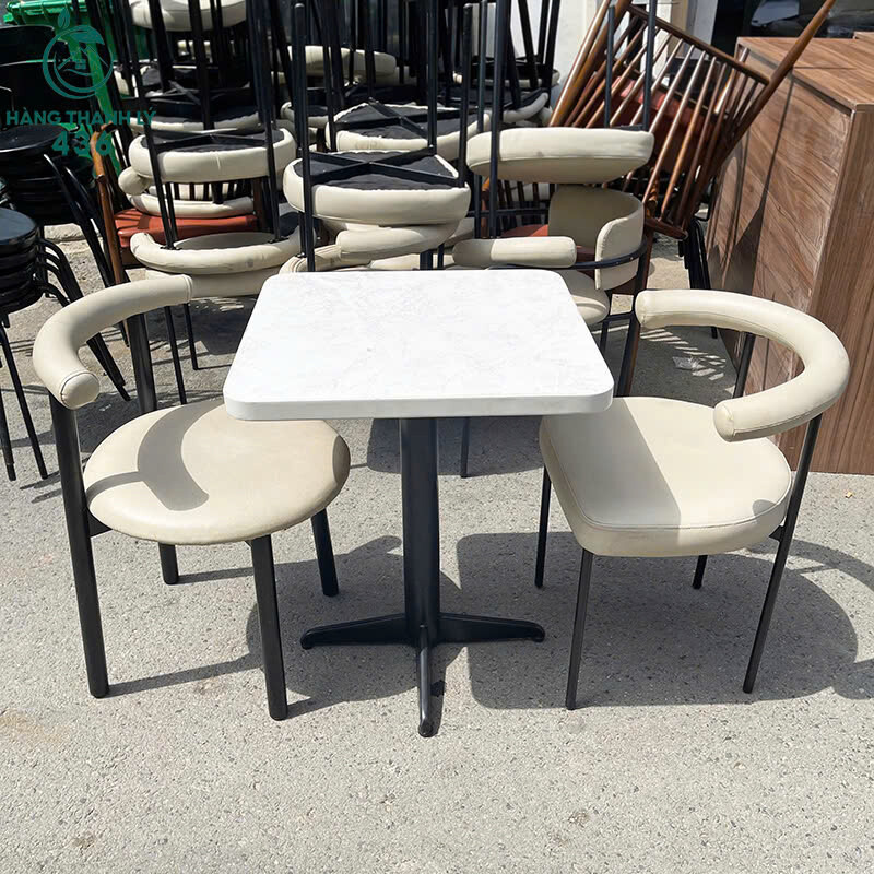 Ghế Cafe Cũ Nệm Êm Màu Ghi Nhã Nhặn Tựa Lưng Kiểu Lạ z7013864105868_ebf422bfc7281413f0a7c48222d30b05 Ghế Cafe Cũ Nệm Êm Màu Ghi Nhã Nhặn Tựa Lưng Kiểu Lạ