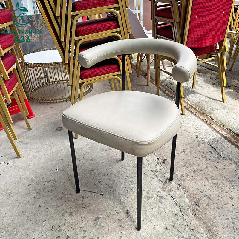 Ghế Cafe Cũ Nệm Êm Màu Ghi Nhã Nhặn Tựa Lưng Kiểu Lạ z7013864161818_d7e74b167e5d7d6ab29d368833a337b7 Ghế Cafe Cũ Nệm Êm Màu Ghi Nhã Nhặn Tựa Lưng Kiểu Lạ