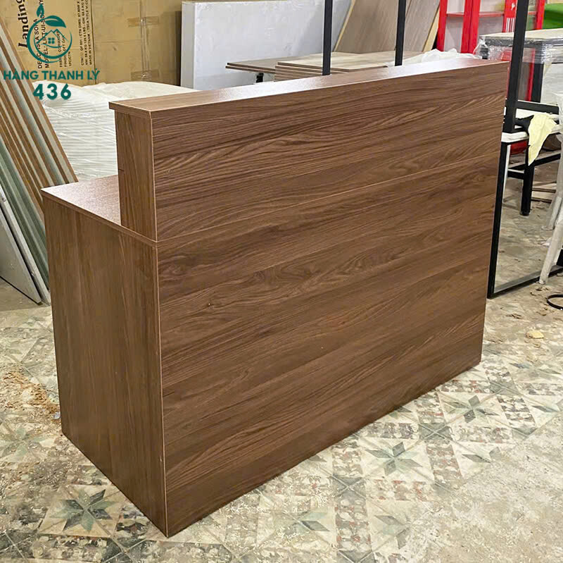 Quầy Lễ Tân Gỗ 1M1X1M4 Nâu Thiết Kế Nhỏ Gọn Mới 99% z7017887236583_2b01ae477466e573bdccbd78585b7c65 Quầy Lễ Tân Gỗ 1M1X1M4 Nâu Thiết Kế Nhỏ Gọn Mới 99%