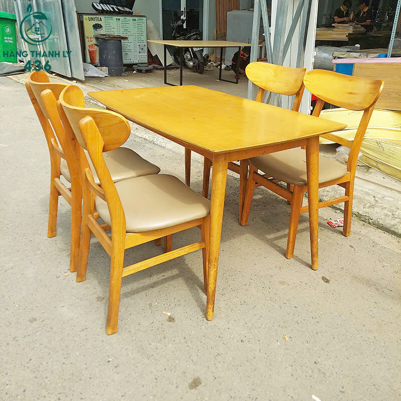Bộ Bàn Ăn Gỗ Cũ 4 Ghế Tựa Lưng Cong Thiết Kế Đơn Giản z7019847144126_c3b8e287a7ea1dae944a8b83832b38ec Bộ Bàn Ăn Gỗ Cũ 4 Ghế Tựa Lưng Cong Thiết Kế Đơn Giản