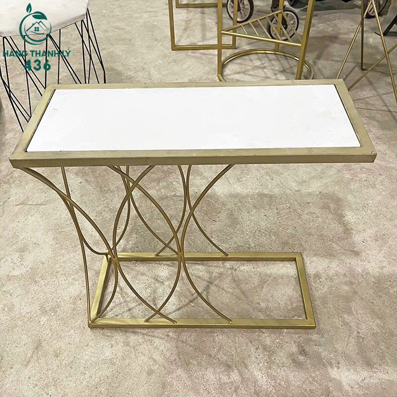 Xả Kho Bàn Cafe Mặt Kính Khung Vàng Đồng Sang Trọng (Nhiều Mẫu) z7023453803711_bf70f84500432c5a7d3b066da847dd4a Xả Kho Bàn Cafe Mặt Kính Khung Vàng Đồng Sang Trọng (Nhiều Mẫu)