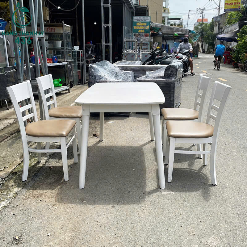 Bộ Bàn Ăn 1M2 Mango Màu Trắng Cũ Kèm 4 Ghế Bọc Nệm z7040781308044_c25280689f8ee63c394128c85f285f58 Bộ Bàn Ăn 1M2 Mango Màu Trắng Cũ Kèm 4 Ghế Bọc Nệm