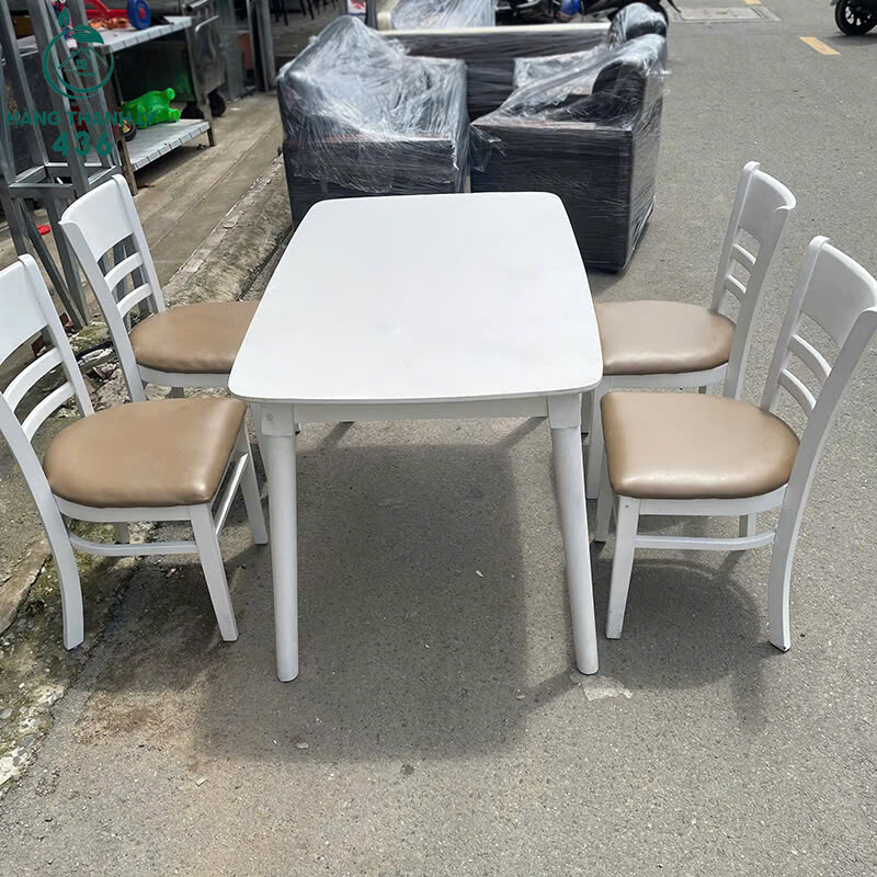 z7040781569342_5e5994f1f91dc1e43cb919f2fadd4728