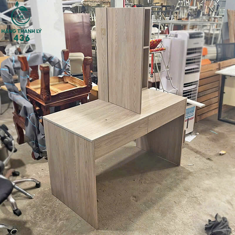 Bàn Làm Việc Gỗ 1M2x60CM Cũ Màu Nâu Sáng Kèm Tủ Đứng Mới Lạ z7045025441146_10ad58aca72981d367a33c68b21c0b4c Bàn Làm Việc Gỗ 1M2x60CM Cũ Màu Nâu Sáng Kèm Tủ Đứng Mới Lạ