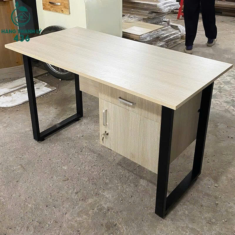 Bàn Làm Việc Gỗ Có 2 Hộc Treo Chân Sắt Chữ U Mới 99% (Nhiều Màu) z7187022010228_78cf19442eccffd43d8a2b3fbb918ecc Bàn Làm Việc Gỗ Có 2 Hộc Treo Chân Sắt Chữ U Mới 99% (Nhiều Màu)