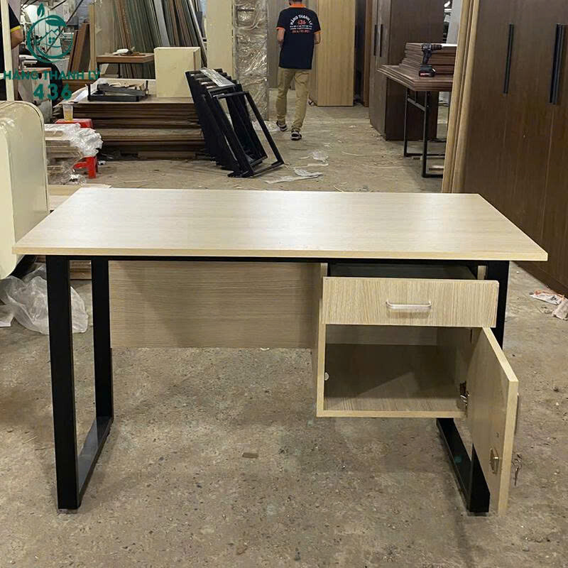 Bàn Làm Việc Gỗ Có 2 Hộc Treo Chân Sắt Chữ U Mới 99% (Nhiều Màu) z7187022081984_3bd71bc06d1cb04ca8edf3e8d1cfda04 Bàn Làm Việc Gỗ Có 2 Hộc Treo Chân Sắt Chữ U Mới 99% (Nhiều Màu)