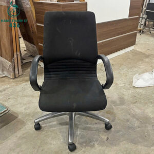 z7069836455036_445227c35db83a83771e1baf1a73c012-300x300 Những mẫu ghế xoay văn phòng cũ chất lượng giá rẻ  