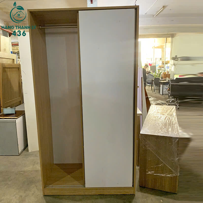 Tủ Áo Cũ 1M8x1M 2 Cửa Lùa Màu Trắng Thiết Kế Hiện Đại z7079843085422_5faf79883d8ddab2eba83b5634cd6922 Tủ Áo Cũ 1M8x1M 2 Cửa Lùa Màu Trắng Thiết Kế Hiện Đại