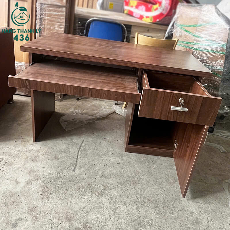 Bàn Làm Việc Gỗ Cũ 1M2x60CM Kèm Khay Bàn Phím Hiện Đại z7135753244847_77acc5415313da2b97bc521670424d26 Bàn Làm Việc Gỗ Cũ 1M2x60CM Kèm Khay Bàn Phím Hiện Đại