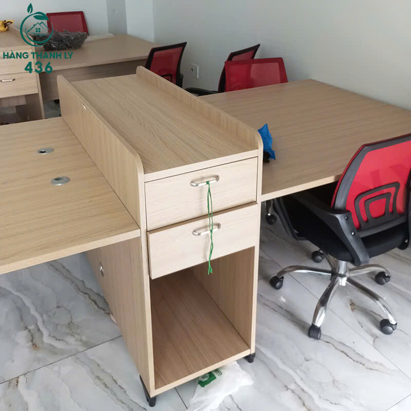 Bàn Làm Việc Cụm 4 Chỗ Hộc Tủ Gỗ Công Nghiệp Thiết Kế Rộng Rãi   z7152984487091_e2e2ca1cc45a0eeb2ad4416d9579962d Bàn Làm Việc Cụm 4 Chỗ Hộc Tủ Gỗ Công Nghiệp Thiết Kế Rộng Rãi