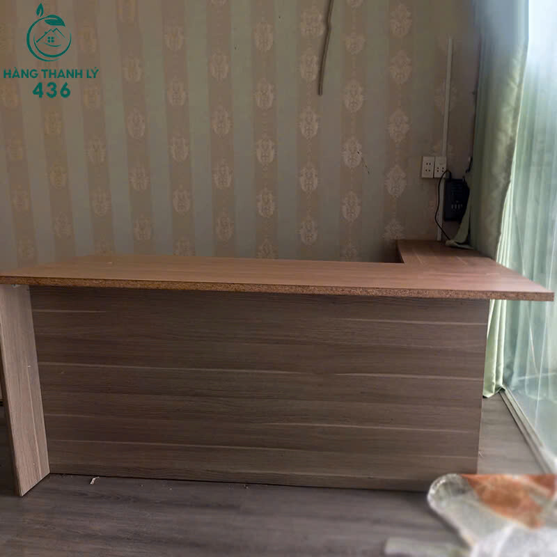 Bàn Làm Việc Góc Chữ L Cũ Khung Gỗ Chắc Chắn Rộng Rãi z7152984577733_dc0d73f47aafa672e03de431c4087974-1 Bàn Làm Việc Góc Chữ L Cũ Khung Gỗ Chắc Chắn Rộng Rãi