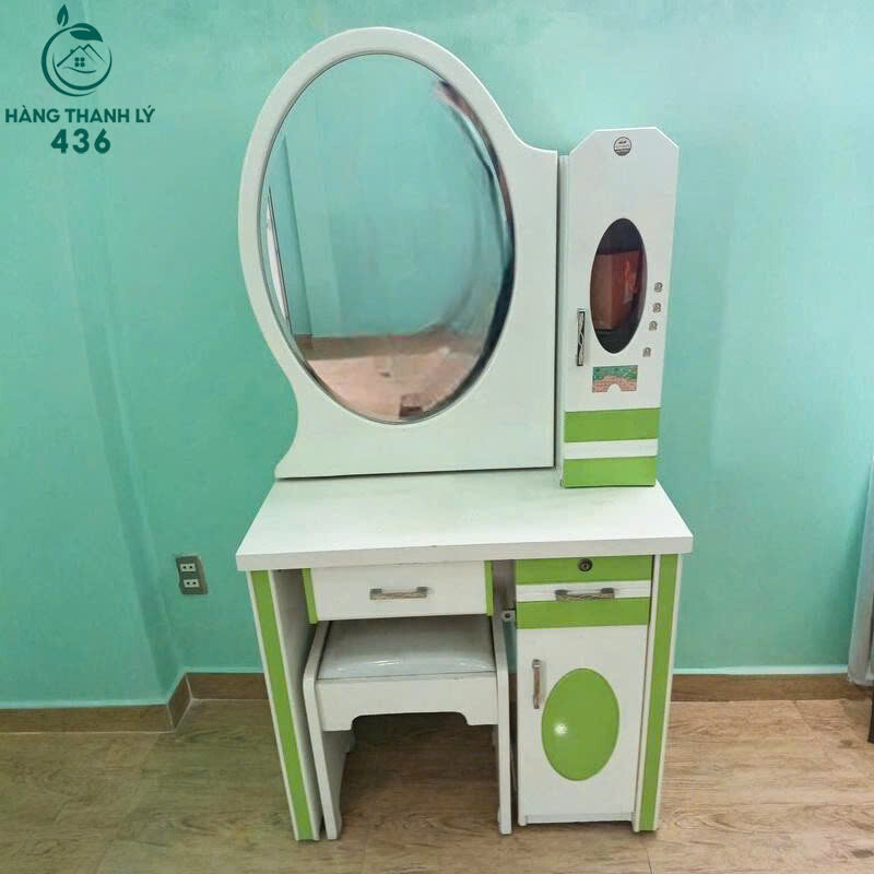 Bàn Trang Điểm Cũ Màu Trắng Phối Xanh Kèm Hộc Tủ Trưng Bày   z7152985196374_5857be8d70b9536c379579b0de90b486-1 Bàn Trang Điểm Cũ Màu Trắng Phối Xanh Kèm Hộc Tủ Trưng Bày
