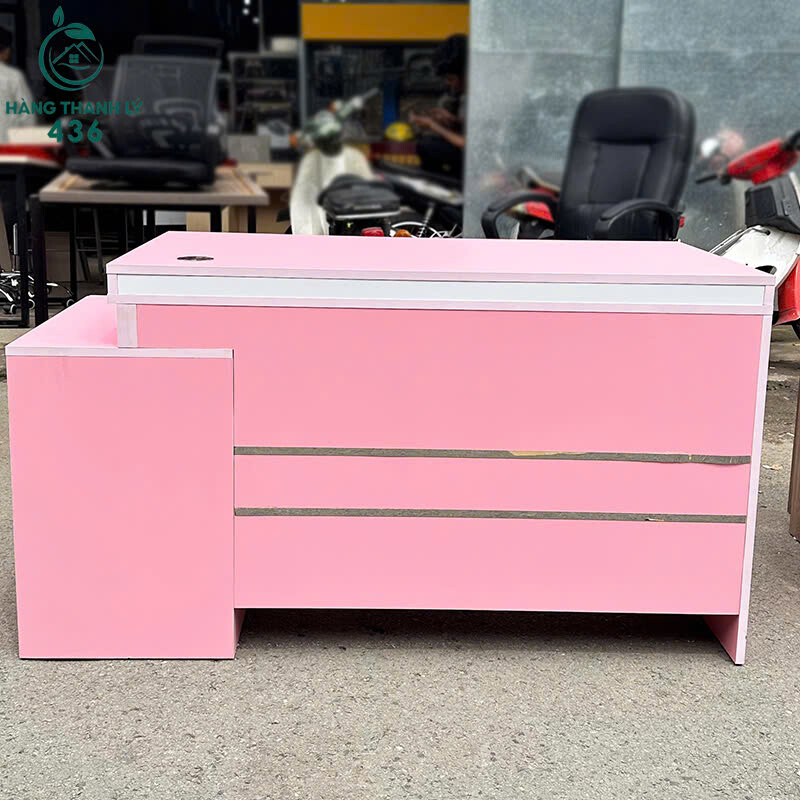 Bàn Làm Việc 1M38x75CM Gỗ Cũ Có Hộc Màu Hồng Viền Trắng   z7153531987935_bf20e12fc29b1f9b9832860636cb5ead Bàn Làm Việc 1M38x75CM Gỗ Cũ Có Hộc Màu Hồng Viền Trắng