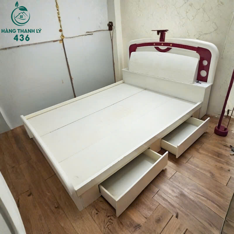 Giường Ngủ Cũ Màu Trắng Viền Đỏ Có Hộc Tủ Đựng Đồ Bền Đẹp   z7154044041369_423157e068bb61373e57d33239a1e146 Giường Ngủ Cũ Màu Trắng Viền Đỏ Có Hộc Tủ Đựng Đồ Bền Đẹp