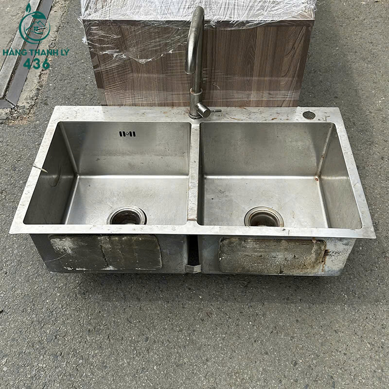 Bồn Rửa Chén Inox 2 Hố Cũ Có Vòi Rửa Dễ Dàng   z7154104912047_973f15b7b0f52114683a956ffb2d91e5 Bồn Rửa Chén Inox 2 Hố Cũ Có Vòi Rửa Dễ Dàng