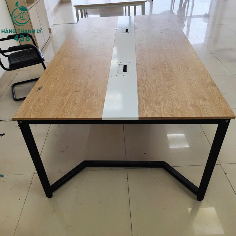Bàn Họp Cũ 1M2x2M2 Chân Sắt Mặt Gỗ Kiểu Dáng Hiện Đại   z7163907885660_ed0d9939734159fcaea146549e59f254 Bàn Họp Cũ 1M2x2M2 Chân Sắt Mặt Gỗ Kiểu Dáng Hiện Đại