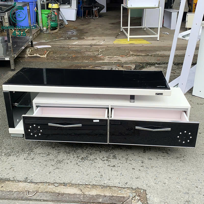 Kệ Tivi Cũ Dáng Thấp Mặt Kính Đen 2 Hộc Kéo Hiện Đại   z7163909170621_cf0c1f818f6632b978fd6eef908da38c Kệ Tivi Cũ Dáng Thấp Mặt Kính Đen 2 Hộc Kéo Hiện Đại
