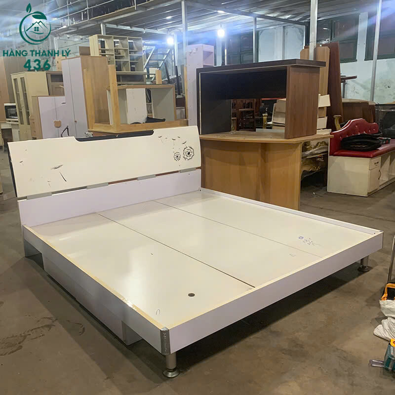 Giường Ngủ Cũ 1M8x2M Màu Trắng Có Hộc Kéo Giá Rẻ   z7164050129814_6a9937549630a1b102a2b03a5216f61f Giường Ngủ Cũ 1M8x2M Màu Trắng Có Hộc Kéo Giá Rẻ