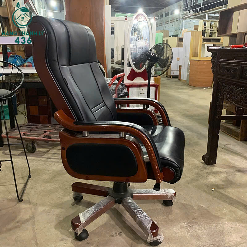 Ghế Giám Đốc HÒA PHÁT Cũ Chân Xoay Tay Vịn Sang Trọng   z7166089484108_e5f85afdbec08f3b549dc76ca657ca38 Ghế Giám Đốc HÒA PHÁT Cũ Chân Xoay Tay Vịn Sang Trọng