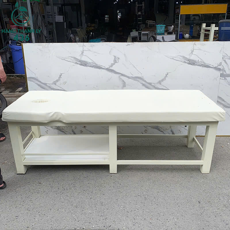 Giường Massage Chân Gỗ Cũ Bọc Da Màu Trắng Mềm Mại   z7167354584864_22ade6b340dd606201185415afa59de1 Giường Massage Chân Gỗ Cũ Bọc Da Màu Trắng Mềm Mại