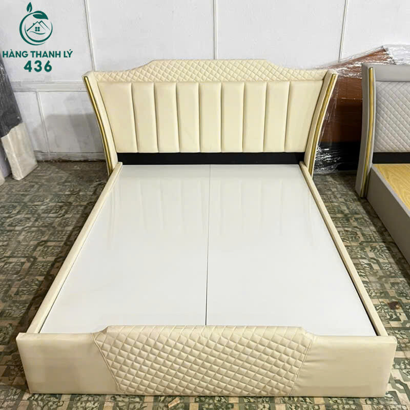 Giường Bọc Nệm Da Màu Kem Êm Ái Thiết Kế Sang Trọng Mới 99%   z7173867168117_8bb60c911342783d08d2d22e2f1ef434 Giường Bọc Nệm Da Màu Kem Êm Ái Thiết Kế Sang Trọng Mới 99%