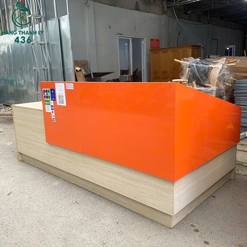 Quầy Lễ Tân Cũ 2M4x1M2 Màu Cam Nổi Bật Có Hộc Hiện Đại z7174715908282_cb848f891e6498b2a892a6614ecaad1b Quầy Lễ Tân Cũ 2M4x1M2 Màu Cam Nổi Bật Có Hộc Hiện Đại
