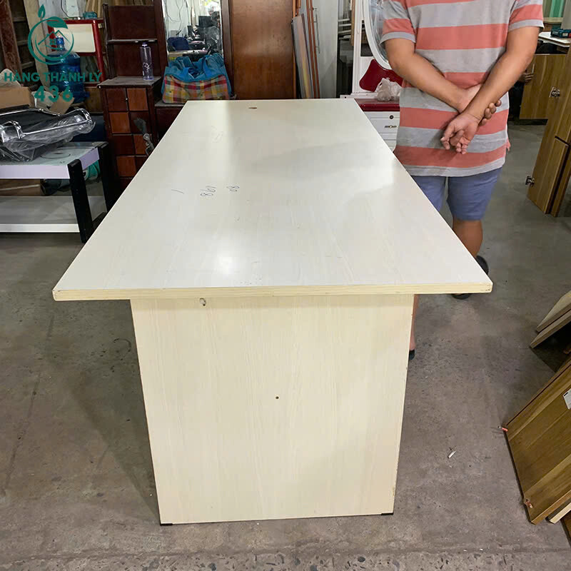 Bàn Làm Việc Cũ 1M9x80CM Màu Nâu Sáng Có Lỗ Luồn Dây Điện z7174717106144_dea97730e67c7e3b9e6ab94afbf2afb3 Bàn Làm Việc Cũ 1M9x80CM Màu Nâu Sáng Có Lỗ Luồn Dây Điện