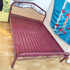 Giường Sắt Cũ 1M6x2M Ống Tròn Màu Đỏ