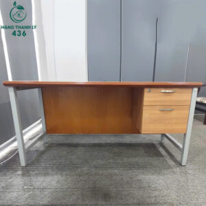 ban-giam-doc-cu-1m54x78cmx75cm-mat-go-sang-trong