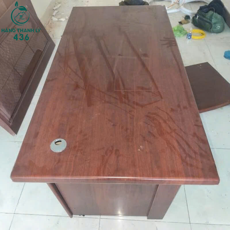 Bàn Giám Đốc Hòa Phát Cũ 1M6x80CM Gỗ Nâu Đậm Sang Trọng ban-giam-doc-hoa-phat-cu-go-nau-dam-2 Bàn Giám Đốc Hòa Phát Cũ 1M6x80CM Gỗ Nâu Đậm Sang Trọng