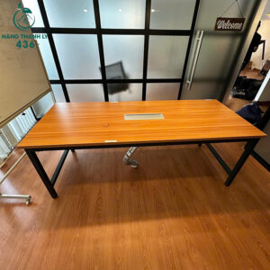 Bàn Họp Cũ Khung Sắt Mặt Gỗ Có Hộp Điện
