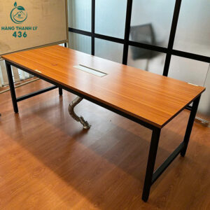 Bàn Họp Cũ Khung Sắt Mặt Gỗ Có Hộp Điện