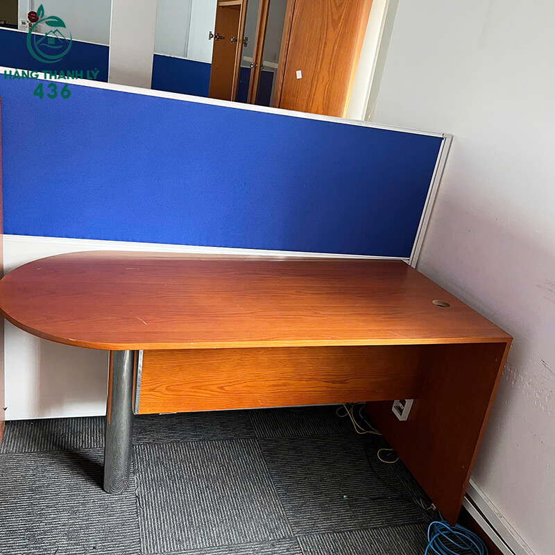 Bàn Làm Việc Cũ 1M60X90CM Một Chân Trụ Inox Chắc Chắn ban-lam-viec-cu-1m60x90cm-mot-chan-tru-inox-chac-chan-3 Bàn Làm Việc Cũ 1M60X90CM Một Chân Trụ Inox Chắc Chắn