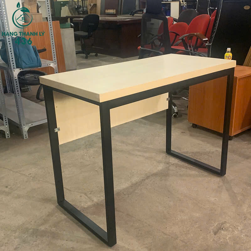 Bàn Làm Việc Cũ Màu Kem 1Mx50CM Mặt Gỗ Chân Sắt U ban-lam-viec-cu-mau-kem-1mx50cm-mat-go-chan-sat-u-4 Bàn Làm Việc Cũ Màu Kem 1Mx50CM Mặt Gỗ Chân Sắt U