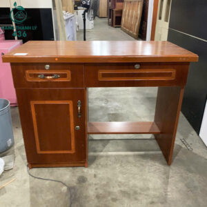 ban-lam-viec-go-cu-kem-hoc-thiet-ke-don-gian-gia-re-1-300x300 Những mẫu bàn làm việc 1m2 cũ dành cho văn phòng nhỏ  