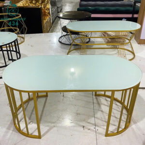 ban-sofa-cu-mat-kinh-xanh-chan-sat-vang-bau-duc