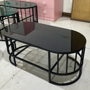 ban-sofa-kinh-den-cu-khung-sat-den-don-gian