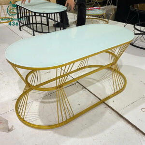 ban-sofa-mat-kinh-cu-chan-sat-mau-vang-sang-trong