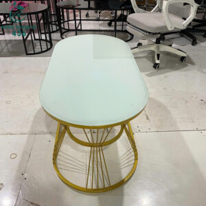 ban-sofa-mat-kinh-cu-chan-sat-mau-vang-sang-trong