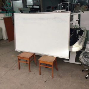 bang-cu-treo-tuong-1m7x1m2-kich-thuoc-lon