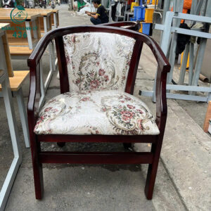 bo-ban-ghe-cafe-cu-phong-cach-co-dien