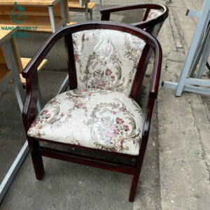 bo-ban-ghe-cafe-cu-phong-cach-co-dien