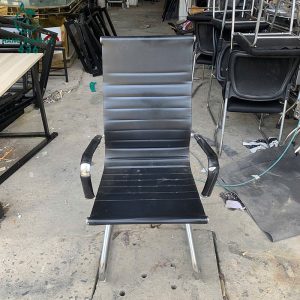 Ghế Chân Quỳ Cũ Khung Inox Lưng Lưới Có Tay Vịn Giá Rẻ