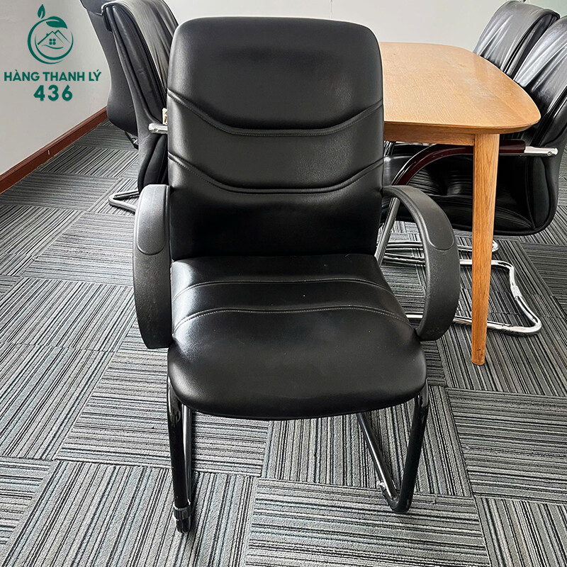 Ghế Da Đen Cũ Chân Quỳ Tựa Lưng Cao ghe-da-den-cu-chan-quy-tua-lung-cao-2 Ghế Da Đen Cũ Chân Quỳ Tựa Lưng Cao