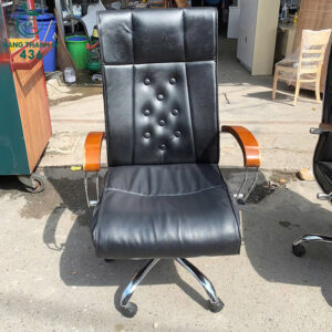 Ghế Giám Đốc Cũ Bọc Da Nút Nhấn Caro Tay Gỗ