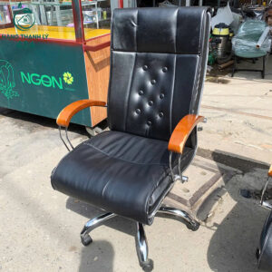 Ghế Giám Đốc Cũ Bọc Da Nút Nhấn Caro Tay Gỗ