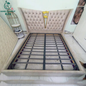 giuong-cu-1m8x2m-lung-tua-cao-kieu-hoang-gia